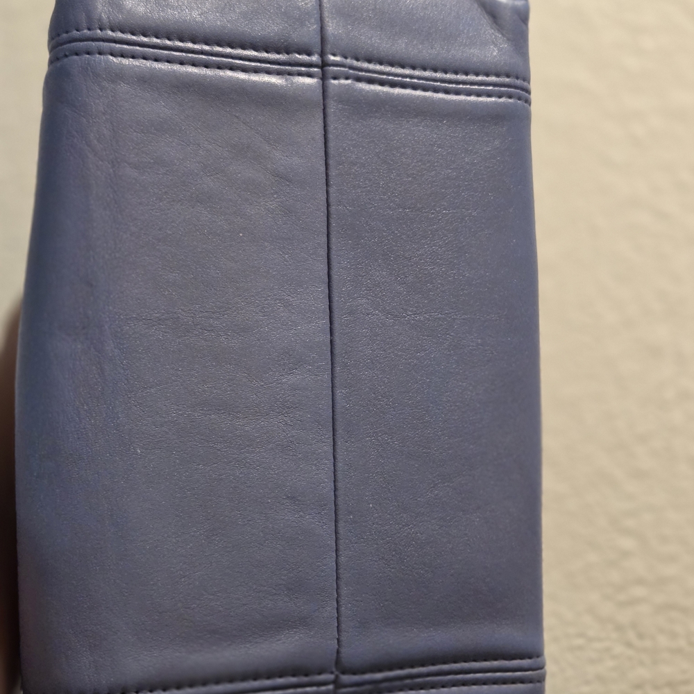 Coach Waverly RARE Periwinkle - Picture 3 of 6